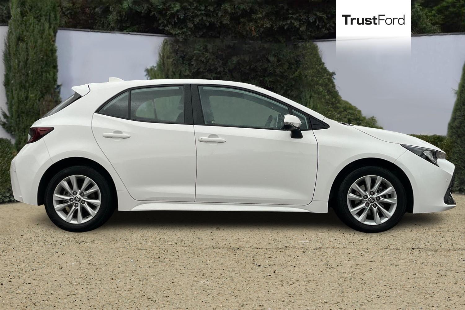 Toyota Corolla Photo 2