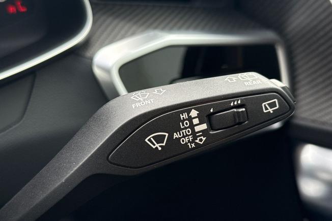 AUDI RS6 Avant Photo 46