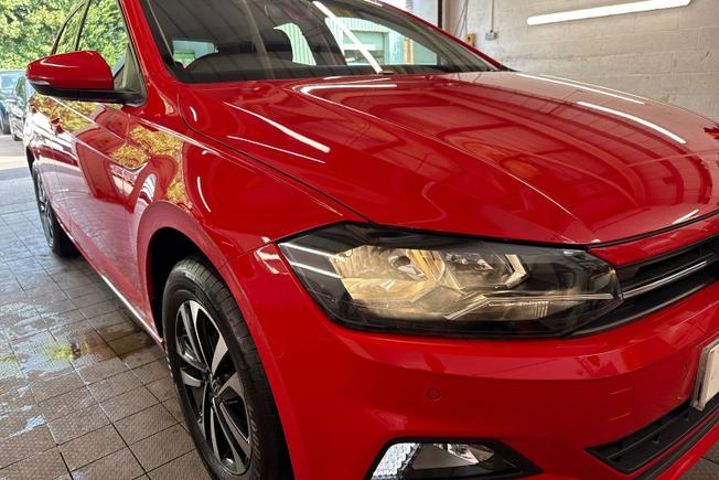 VOLKSWAGEN Polo Photo 19