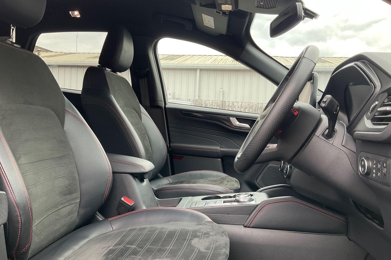 Ford KUGA Photo 16