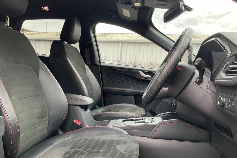 Ford KUGA Photo autoimg-a529d58dd6d211bcef8d900dd85371a929ec7dc9.jpg
