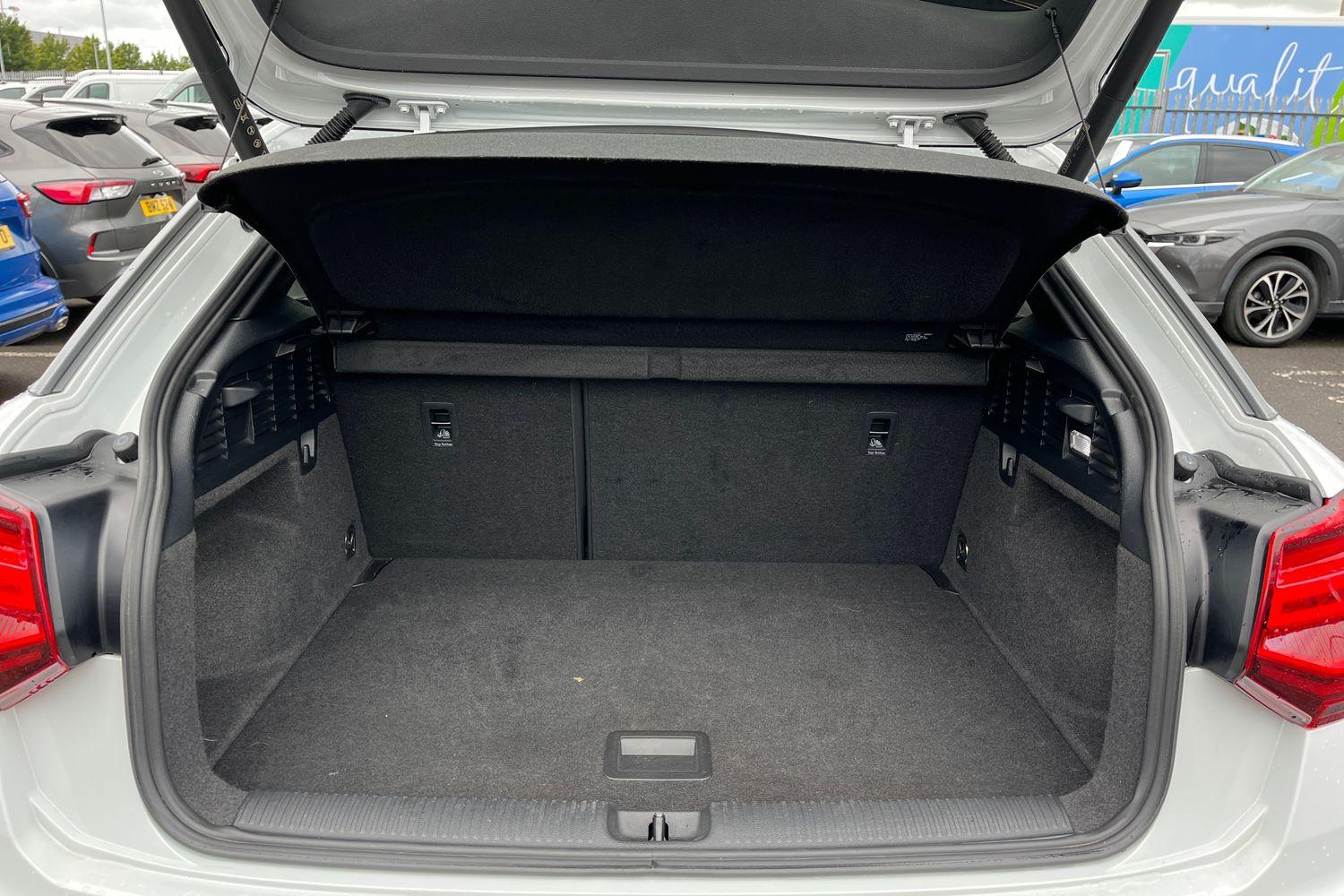 Audi Q2 Photo 20