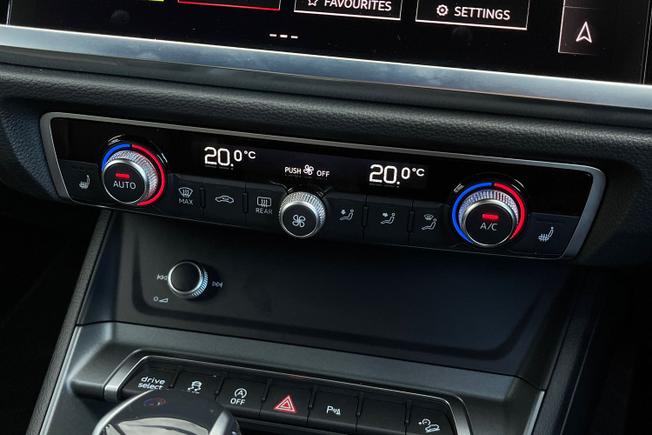 AUDI Q3 Photo 46