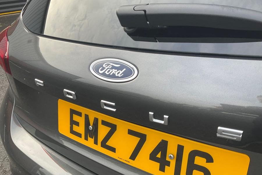 Ford Focus Photo autoimg-a5317d735d2ec780465699790e57bf8ca7df69d9.jpg