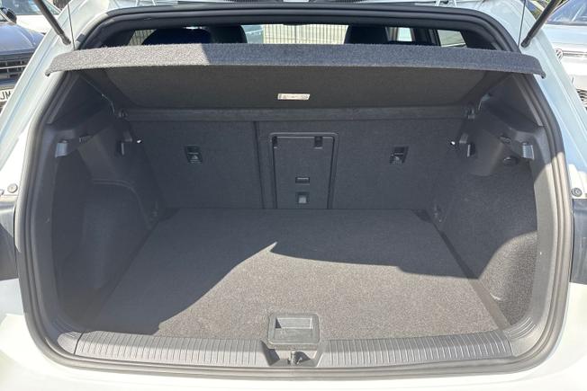 VOLKSWAGEN Golf Photo 12