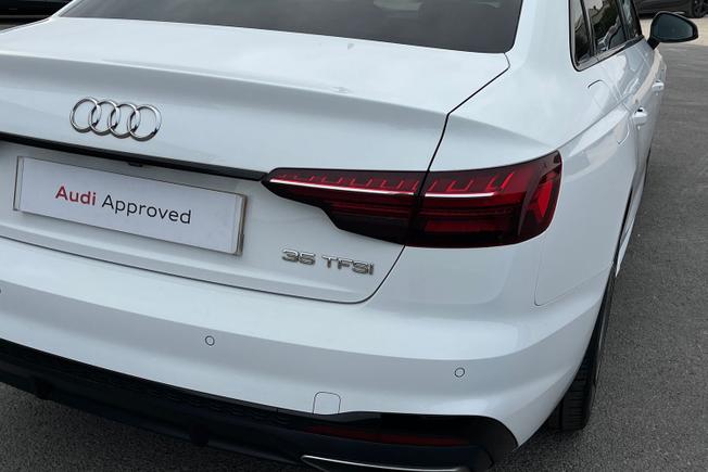 AUDI A4 Photo 18