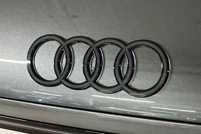 AUDI A6 Saloon Photo 35