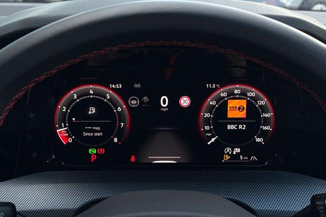 Volkswagen Golf Photo 15