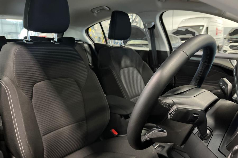 Ford Focus Photo autoimg-a53a2a9ad2d1834a5bac01a15b3d906db8efe17a.jpg