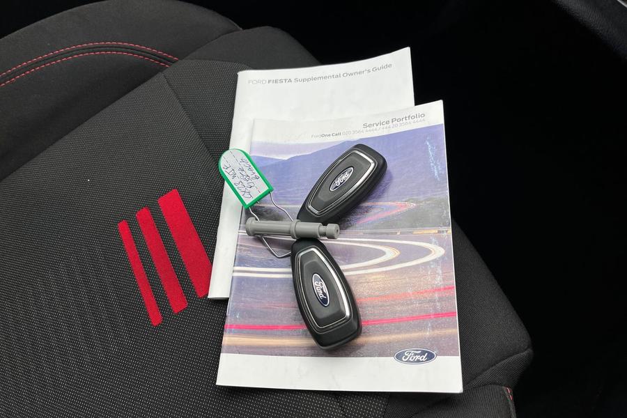 Ford FIESTA Photo autoimg-a53be3ff7b52bd496d8cdfd2ac1155198d0ee97c.jpg
