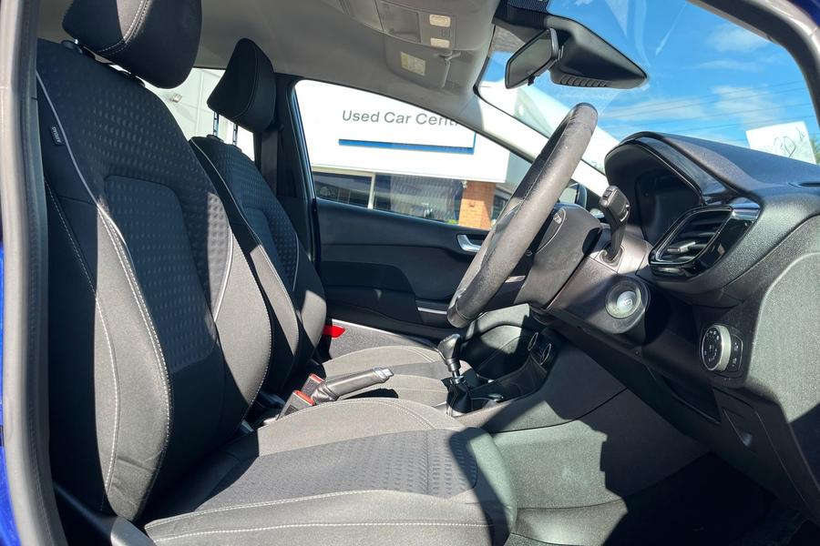 Ford FIESTA Photo autoimg-a54532add2e74821c2df71dc64c620bc5bc8a551.jpg