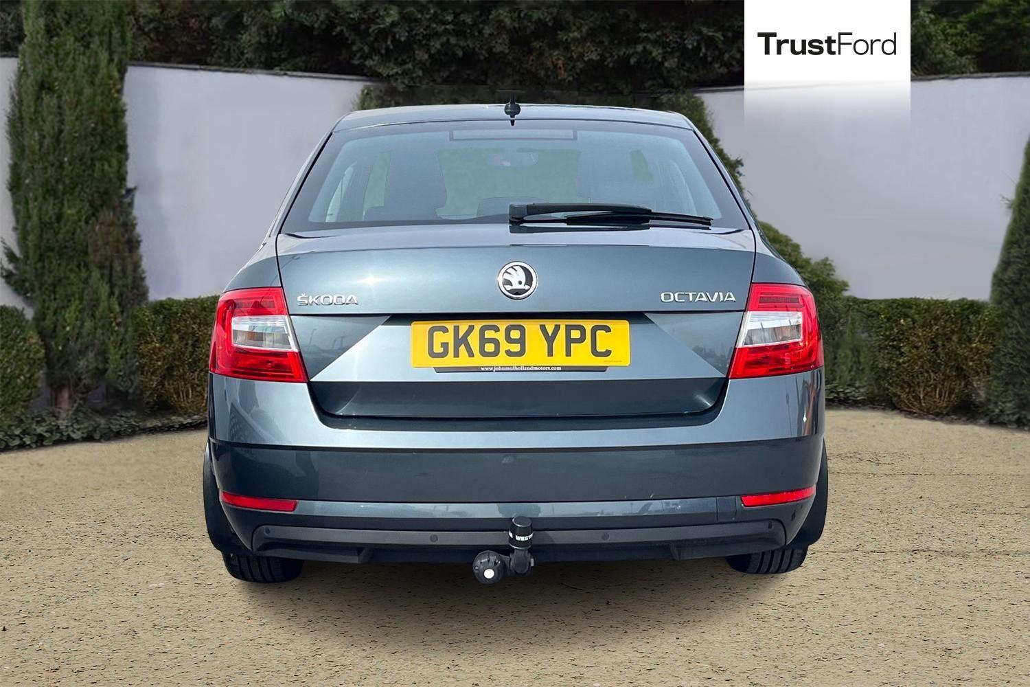Skoda OCTAVIA Photo 6