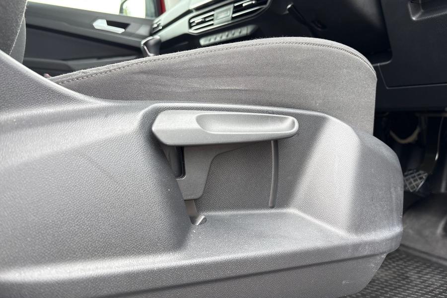 Ford TRANSIT CONNECT Photo autoimg-a5529cce23902c3fe0942d2c5dc857b5d43a9486.jpg