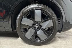 VOLKSWAGEN Touareg Photo 5