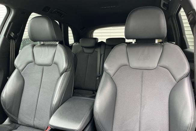 AUDI Q5 Photo 22