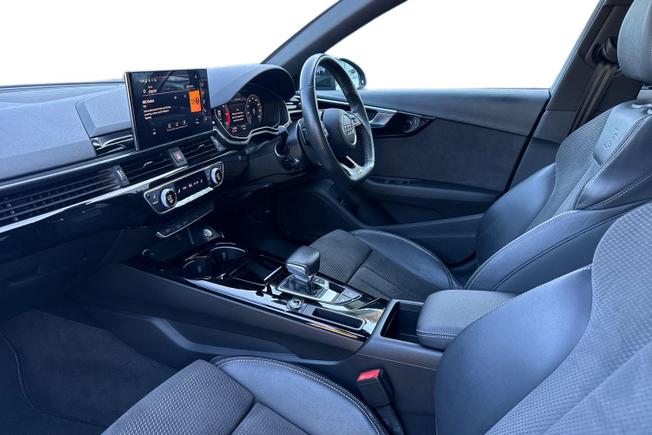 AUDI A4 Photo 2