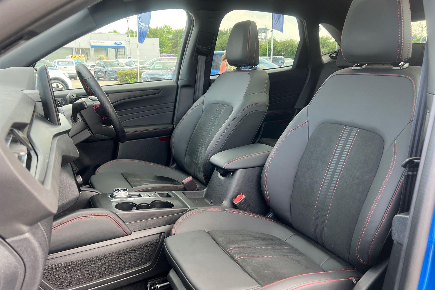 Ford Kuga Photo 18