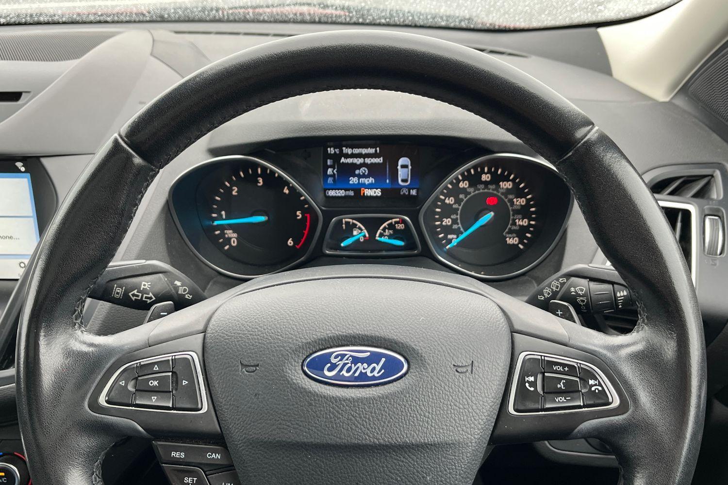 Ford KUGA Photo 11