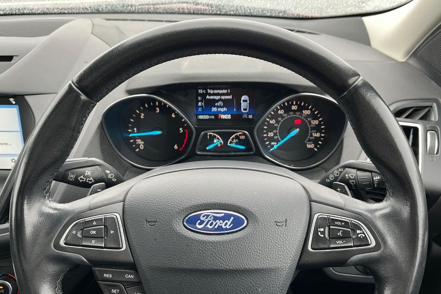 Ford KUGA Photo autoimg-a5602246891ab19be8492b922cce573471f81ffd.jpg