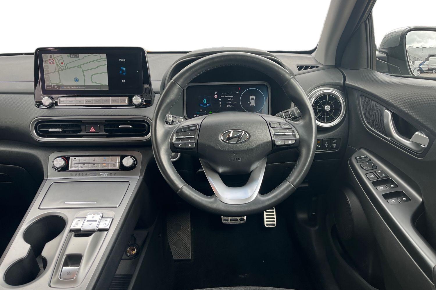 Hyundai KONA Photo 10