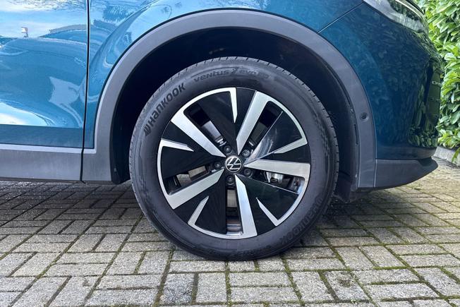 VOLKSWAGEN Tiguan Photo 5