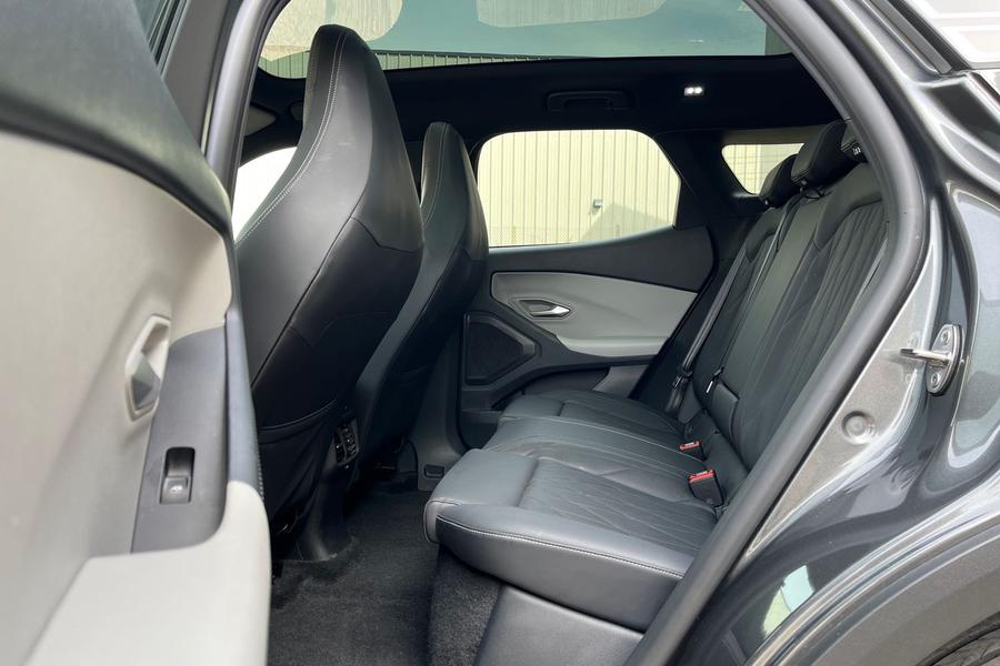 Ford Explorer Photo autoimg-a5659f1cc0a087ec08d21531835c6bc3b3e2f2b9.jpg
