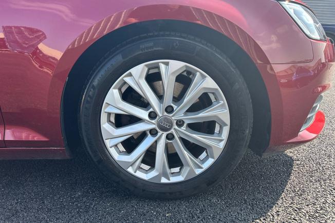 AUDI A4 Avant Photo 5