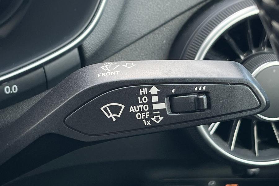 Audi TT Photo autoimg-a5679bc15ceb5b584072878e0755bc215884ee8f.jpg
