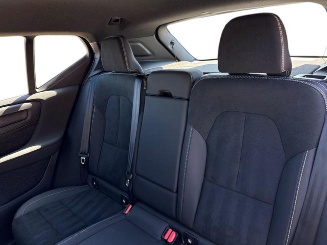 VOLVO Xc40 Photo 9