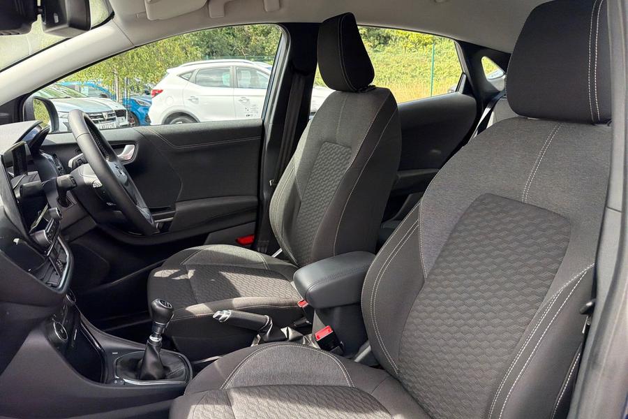 Ford PUMA Photo autoimg-a570d62dabb07474fce1354d8c783b4c92b0dc46.jpg