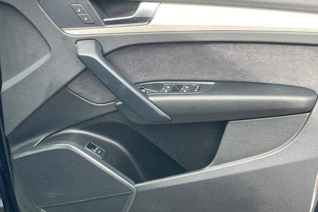 AUDI Q5 Photo 40