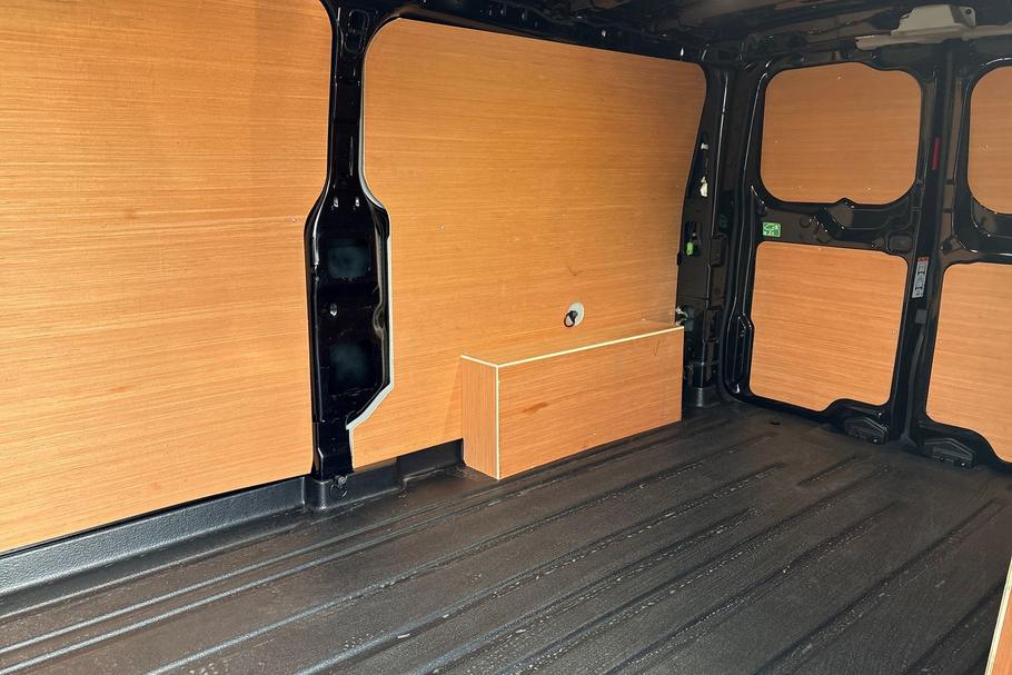 Used FORD TRANSIT CUSTOM WO25UJG 5