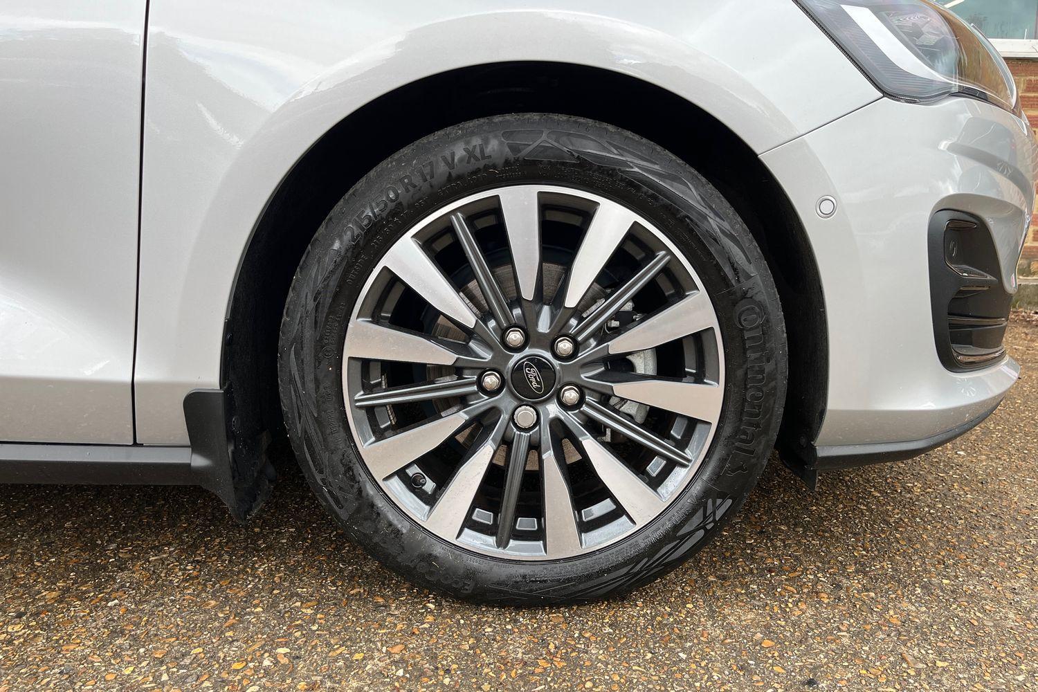 Ford FOCUS Photo 7