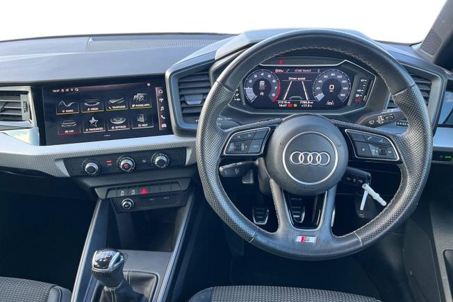 Audi A1 Photo 11