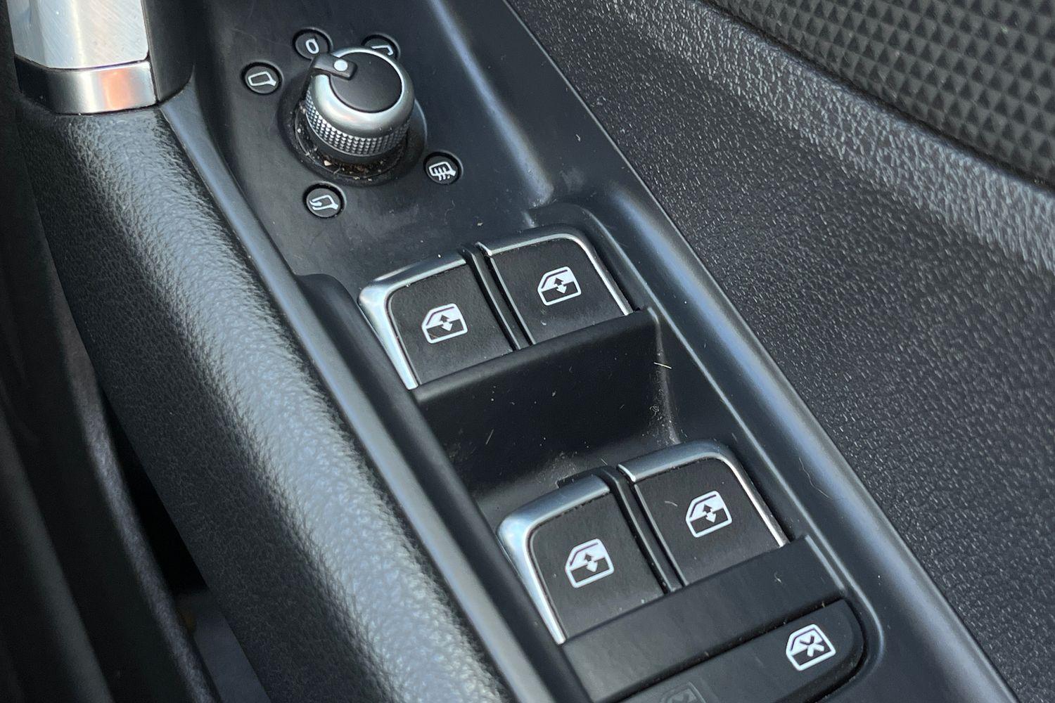 Audi Q2 Photo 15
