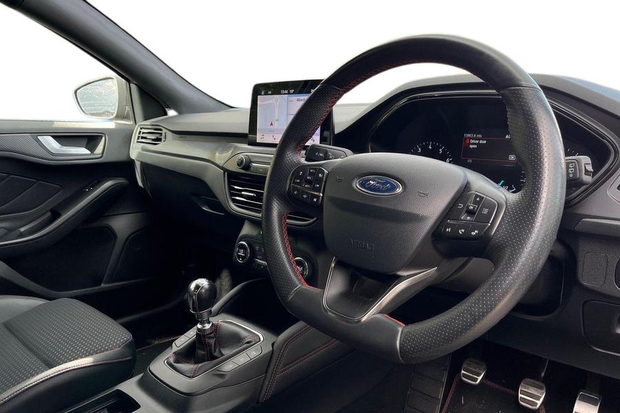 Ford Focus Photo autoimg-a57c8676061bcd78710a8605d0cc9af1b45cf1cb.jpg