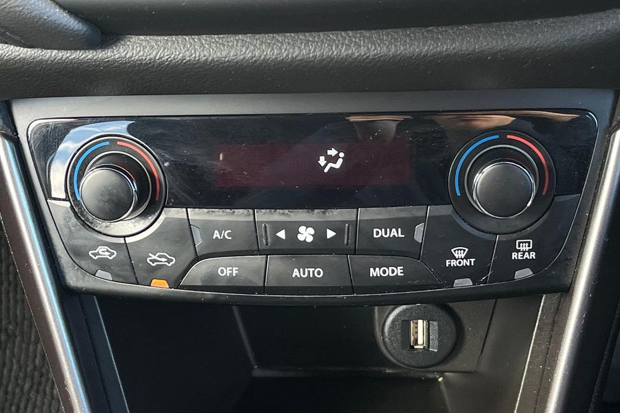 Suzuki S-CROSS Photo autoimg-a58180c29b9b6c7df53931a827f7a543f1220625.jpg