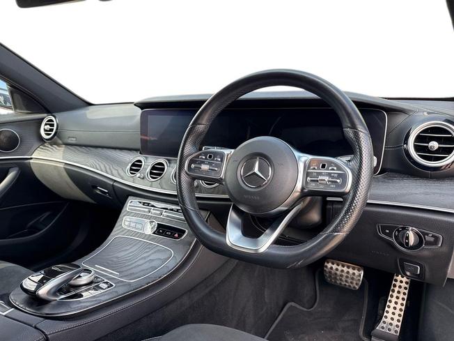MERCEDES-BENZ E Class Photo 6