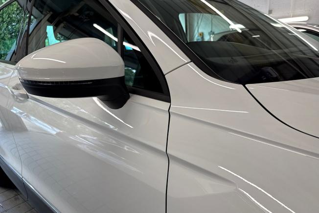 VOLKSWAGEN Tiguan Photo 20