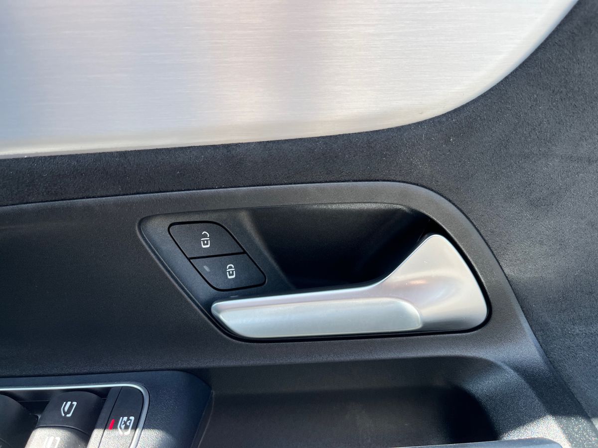 Mercedes-Benz EQA Photo 27