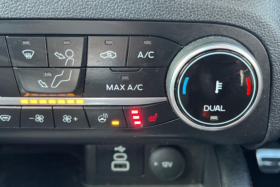 Ford KUGA Photo autoimg-a589c792f10dd9e8f9374ad17e2437c4ca44a906.jpg