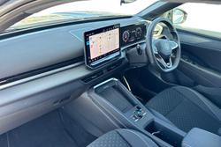 VOLKSWAGEN T-Roc Photo 2