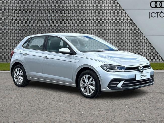 VOLKSWAGEN Polo Photo 1