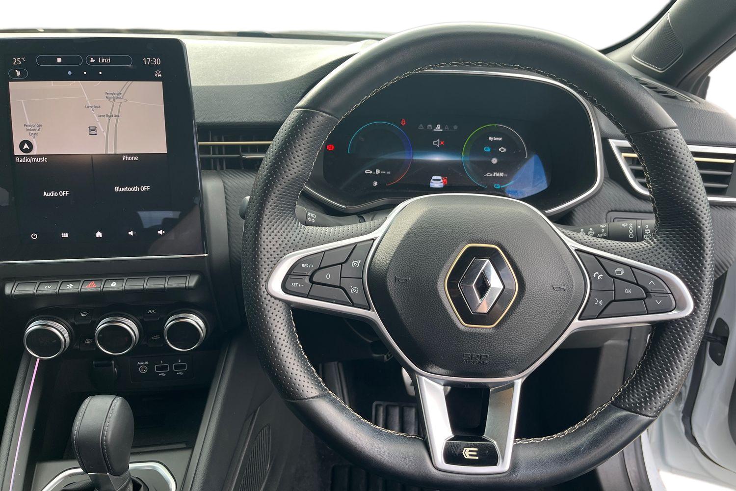 Renault CLIO Photo 10
