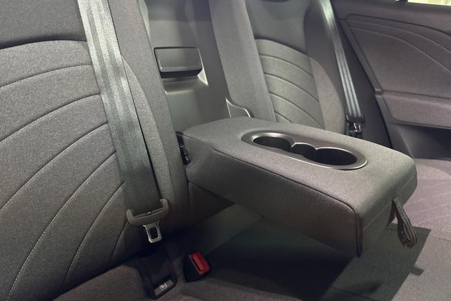 VOLKSWAGEN ID.3 Photo 31