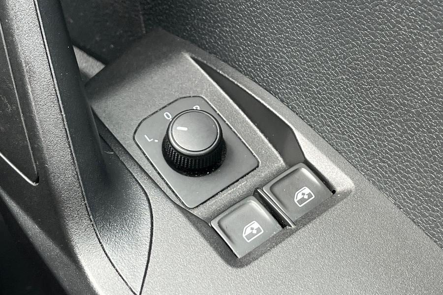 SEAT Ibiza Photo autoimg-a59a6602365e620e70e6d78ef5c4dced32e70520.jpg