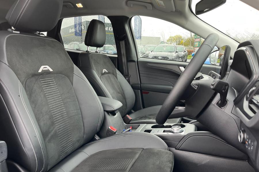 Ford Kuga Photo autoimg-a59ce479edb5a612df7aae2ea53ea35a763aa2bc.jpg