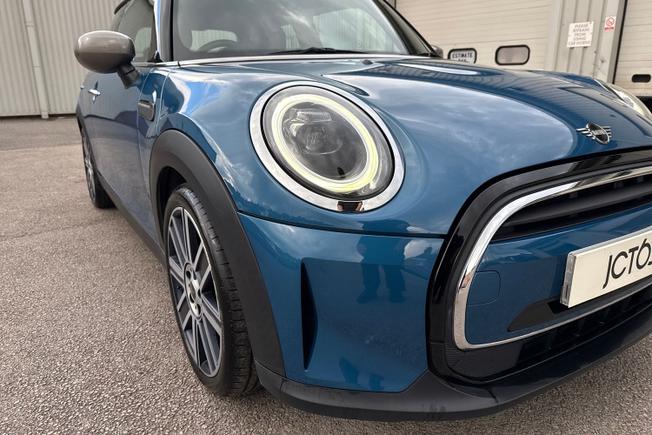MINI Hatch Photo 19