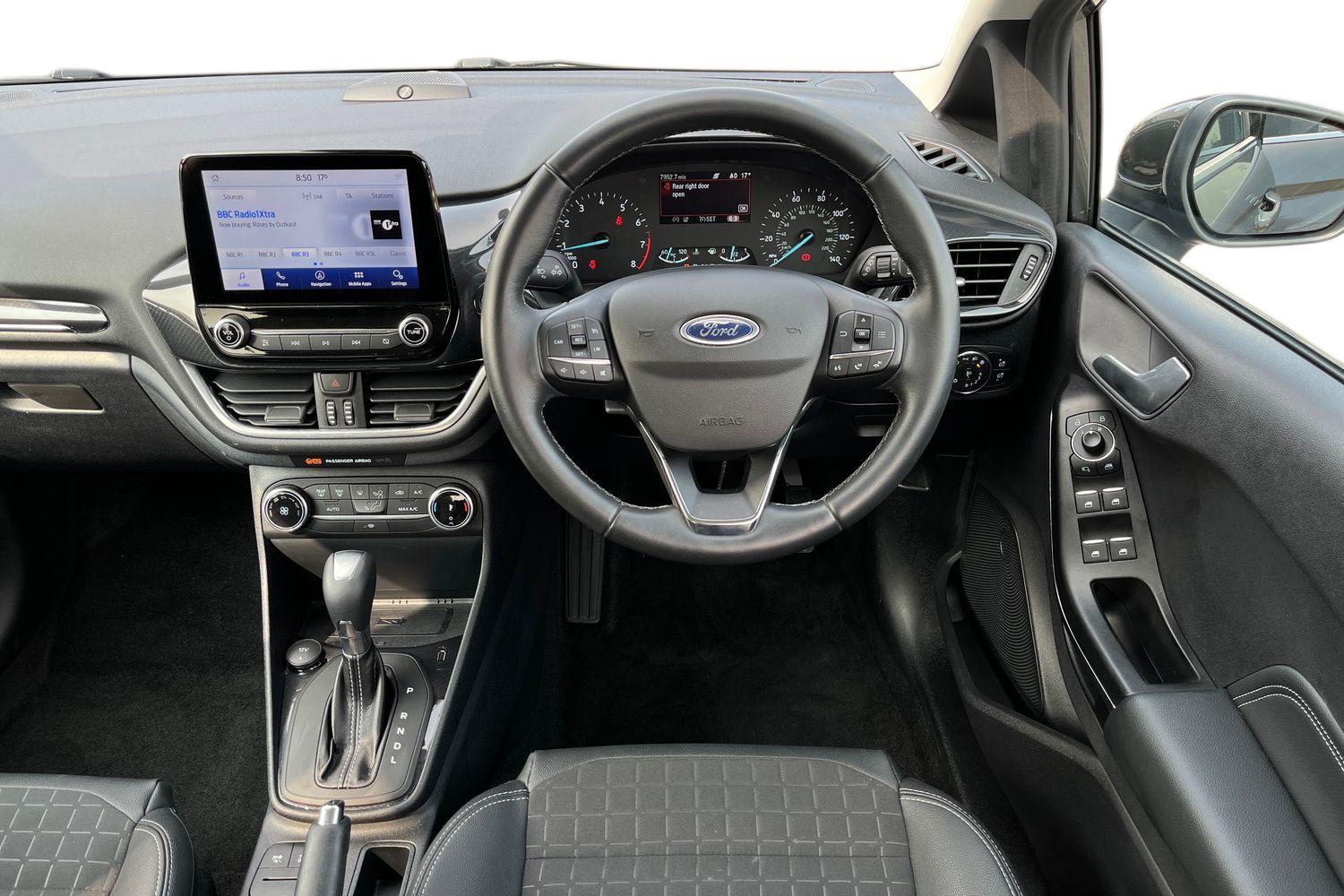 Ford Fiesta Photo 10