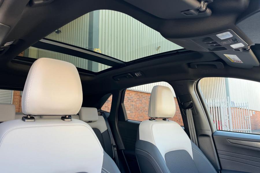 Ford KUGA Photo autoimg-a5ac143d0f575c895840cd7e0a0b7fabf5e1c8ce.jpg
